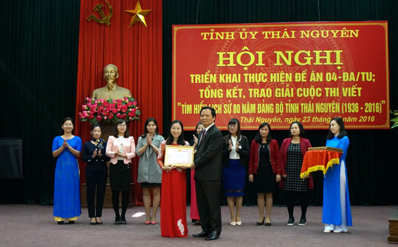 Tăng cường công tác nghiên cứu, tuyên truyền, giáo dục lịch sử