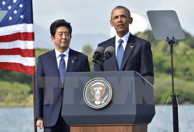 Ông Abe và ông Obama tiến hành cuộc gặp biểu tượng ở Trân Châu Cảng