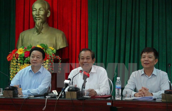 Phó Thủ tướng Trương Hòa Bình đối thoại với ngư dân Quảng Bình