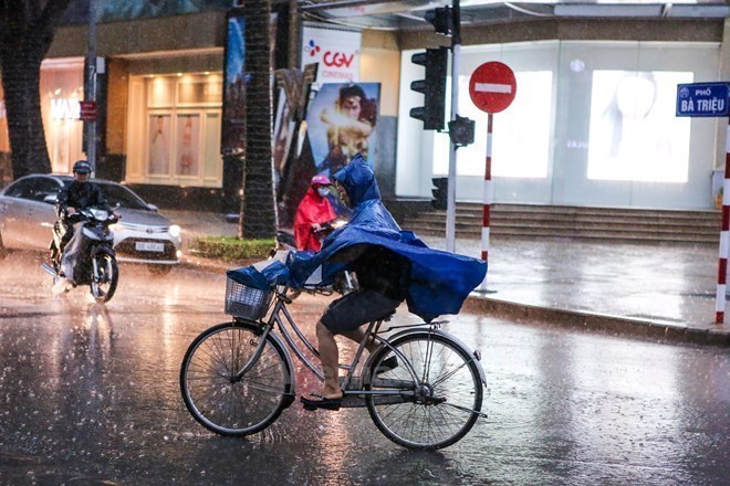 Chuẩn bị đón gió mùa Đông Bắc, Bắc Bộ chuyển mưa dông từ ngày 27/9