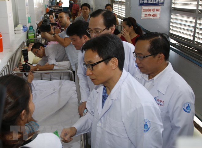 Đẩy mạnh lộ trình cho các bệnh viện linh hoạt trong tự chủ tài chính
