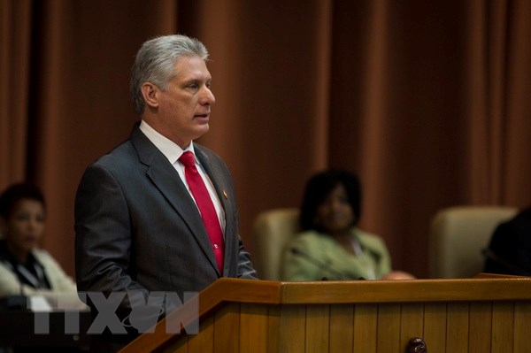 Chủ tịch Cuba kêu gọi xóa bỏ bộ máy quan liêu và lắng nghe nhân dân