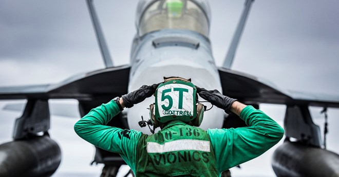 Tổng thống Mỹ ký ban hành đạo luật chi tiêu quốc phòng năm 2019