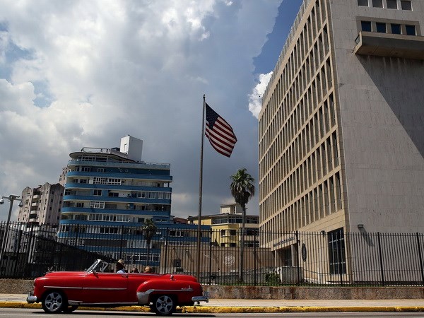 Mỹ giảm thời hạn nhiệm kỳ của các nhà ngoại giao tại Cuba