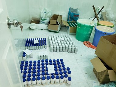 Khởi tố, bắt tạm giam đối tượng sản xuất thuốc bảo vệ thực vật giả
