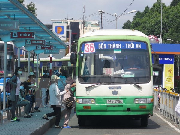 Thành phố Hồ Chí Minh tiếp tục trợ giá xe buýt phục vụ người dân