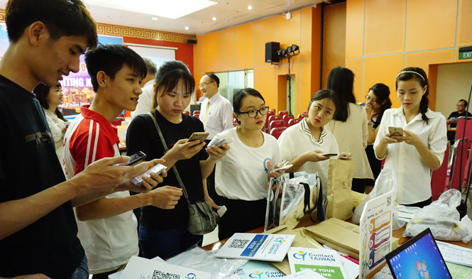 Đại học Thái Nguyên: Ngày hội việc làm cho sinh viên 
