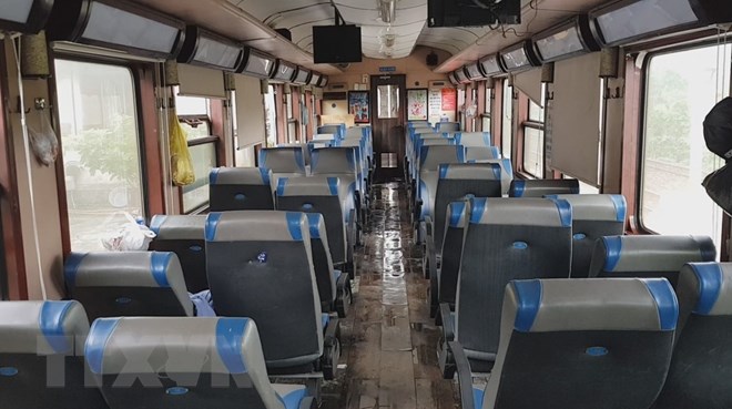 Tàu hỏa bốc cháy ở Phú Yên, hàng chục hành khách chạy tán loạn