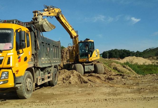 Nạo vét lòng hồ Núi Cốc: Bước đầu đạt các mục tiêu đề ra 