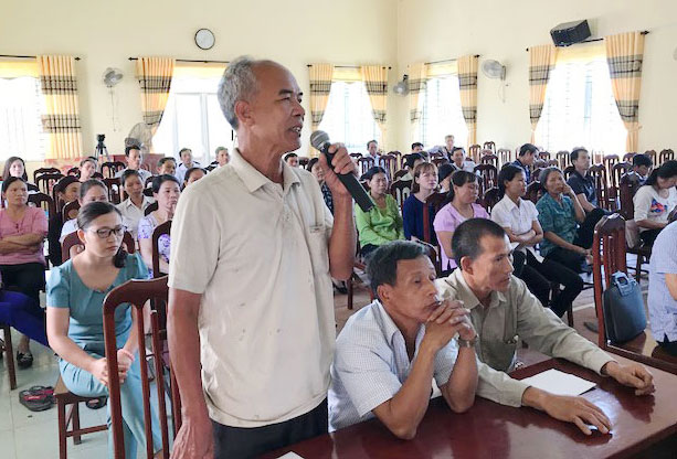 Đại biểu HĐND tỉnh tiếp xúc cử tri 