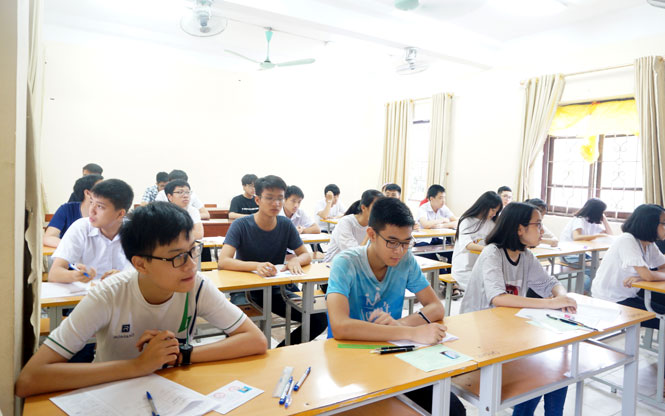 1.078 thí sinh tham dự kỳ thi tuyển sinh vào Trường THPT Chuyên Thái Nguyên 