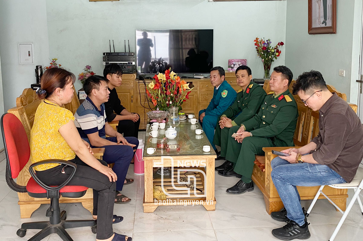 Thanh niên Công giáo huyện Phú Bình hăng hái lên đường nhập ngũ