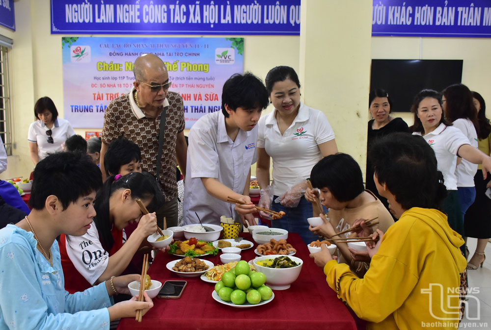 Hành thiện đầu Xuân