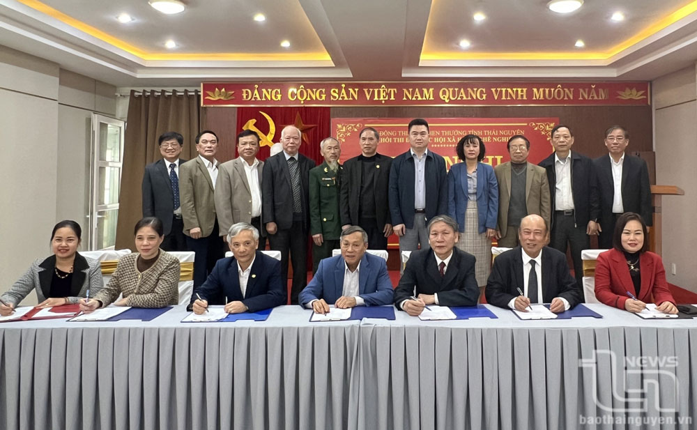 Khối Thi đua Các hội xã hội – nghề nghiệp: Triển khai nhiệm vụ, ký giao ước thi đua năm 2024