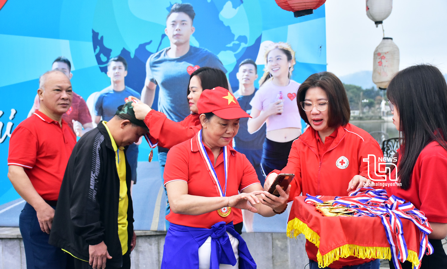 “Triệu bước chân nhân ái” - Rèn sức khỏe, góp yêu thương