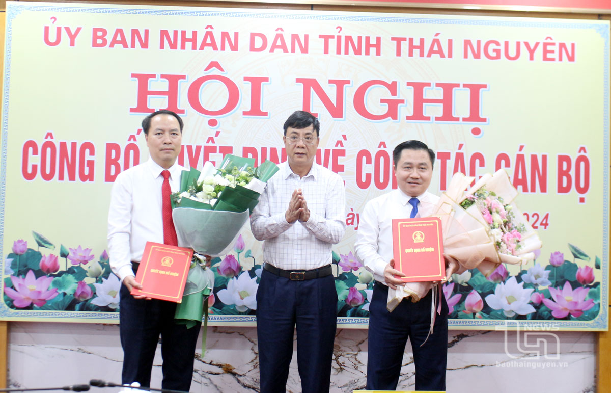 Điều động, bổ nhiệm Phó Chánh Văn phòng UBND tỉnh và Phó Giám đốc Sở Nội vụ