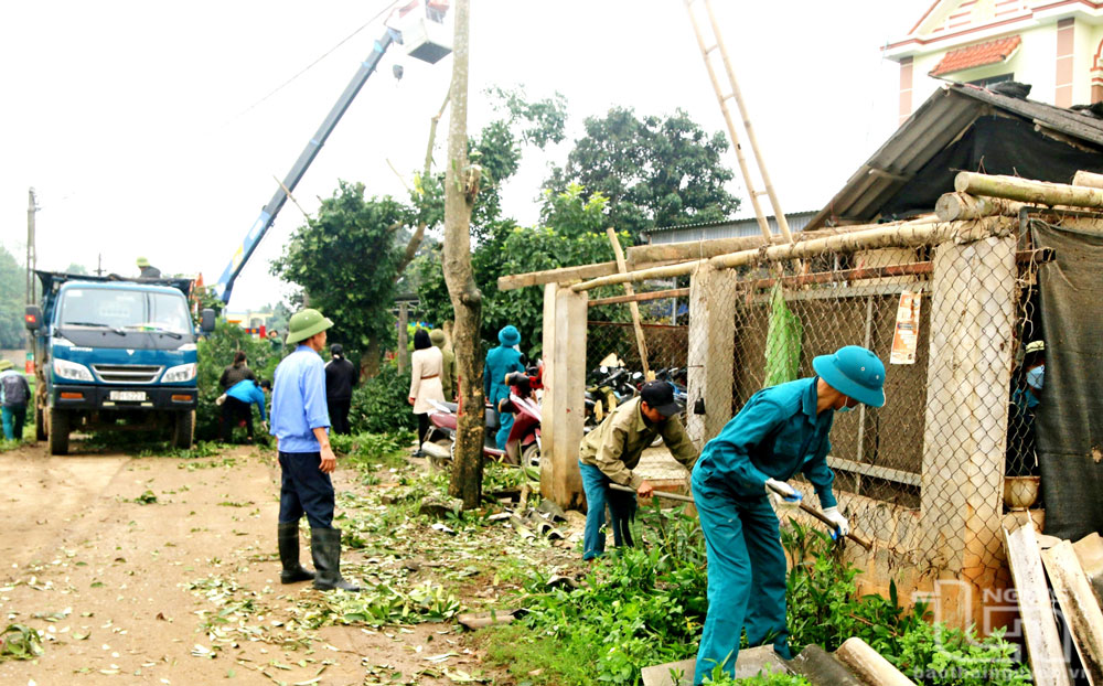 Hiến “tấc vàng” mở rộng đường giao thông