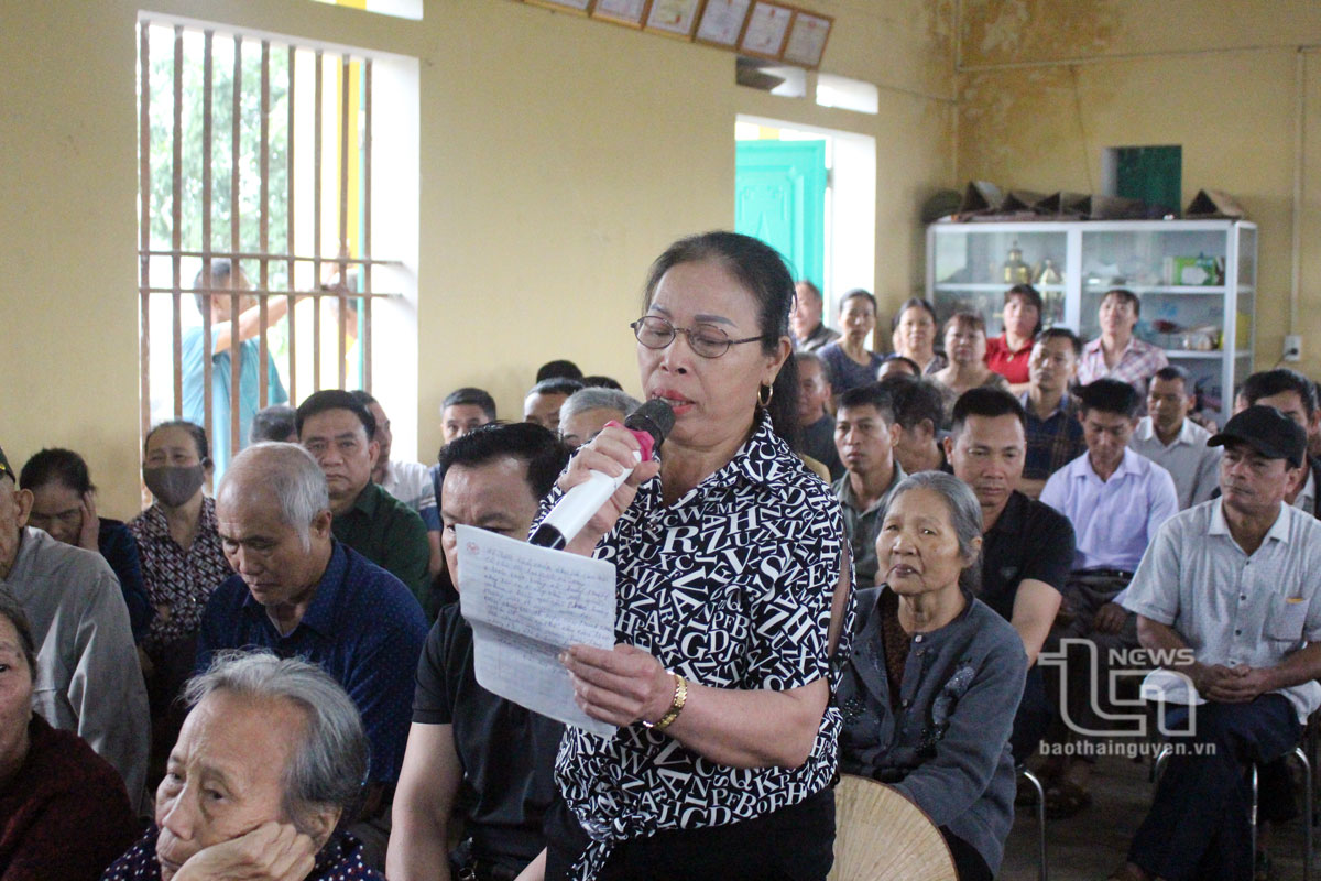 Để cầu phao Huống Trung hoạt động là vi phạm pháp luật
