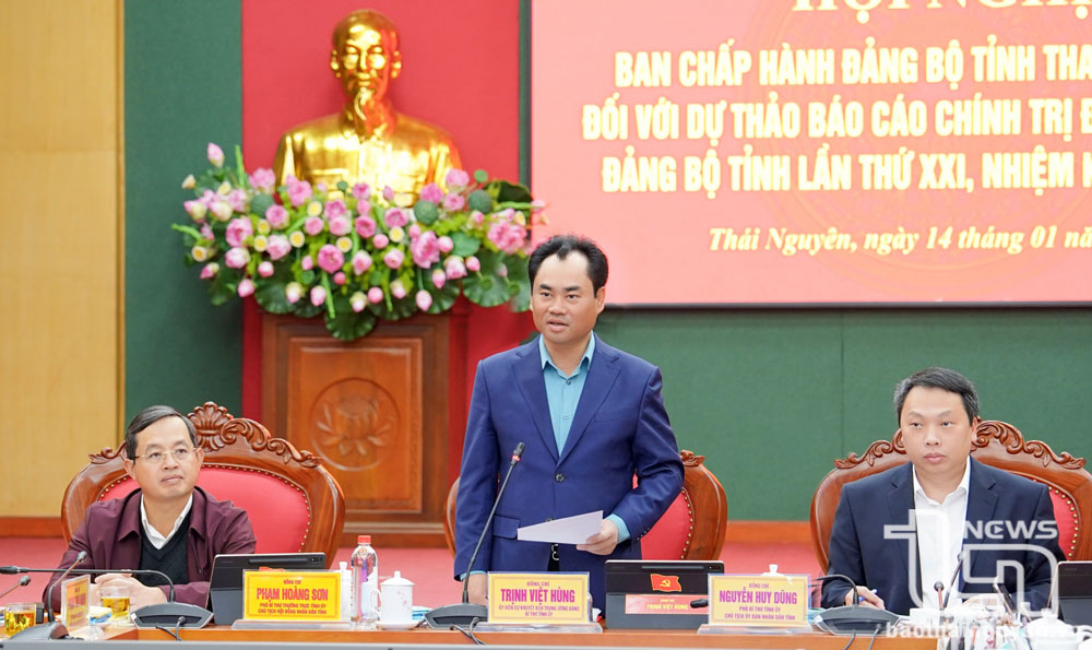 Tiếp tục nghiên cứu kỹ để góp ý vào dự thảo văn kiện Đại hội Đảng bộ tỉnh