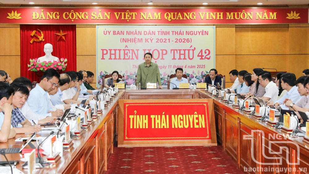 Tranh thủ từng phút, từng giờ, tháo gỡ khó khăn, kiến tạo cái mới để đạt mục tiêu tăng trưởng