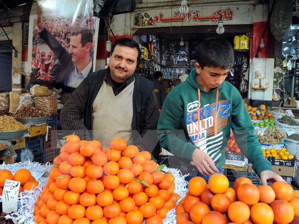 Cứu trợ hàng trăm nghìn người tại các khu vực bị bao vây ở Syria