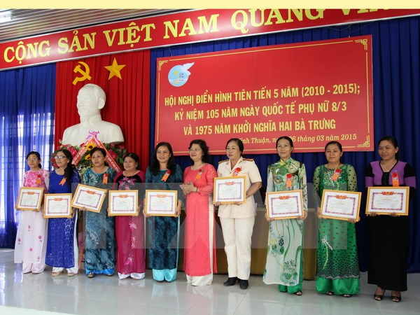 Kỷ niệm 105 ngày quốc tế phụ nữ và trao Giải thưởng Kovalevskaia