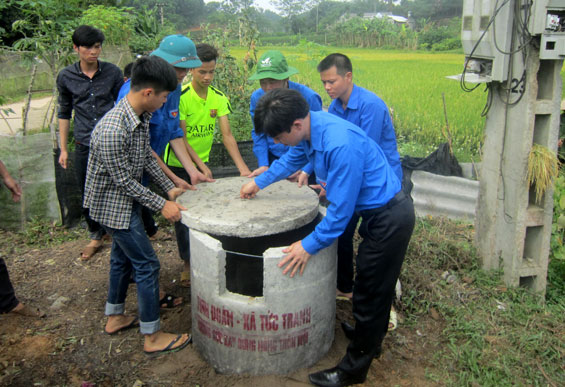 Góp sức trẻ thực hiện tiêu chí môi trường