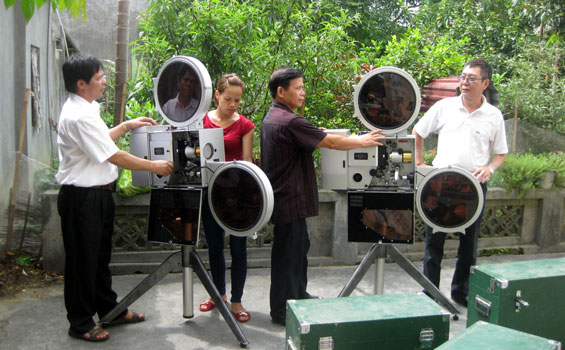 Chiếu bóng thời nay