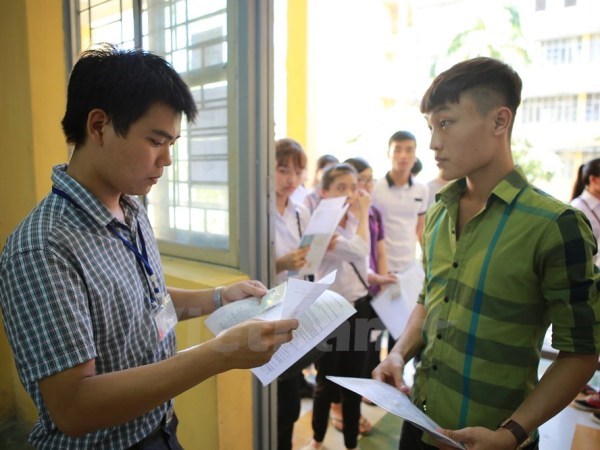 Thí sinh đăng ký môn thi trung học phổ thông quốc gia từ 1/4