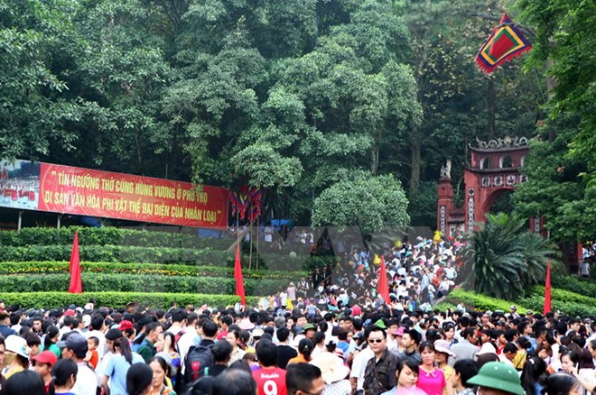Phân luồng giao thông phục vụ Giỗ Tổ Hùng Vương-Lễ hội Đền Hùng