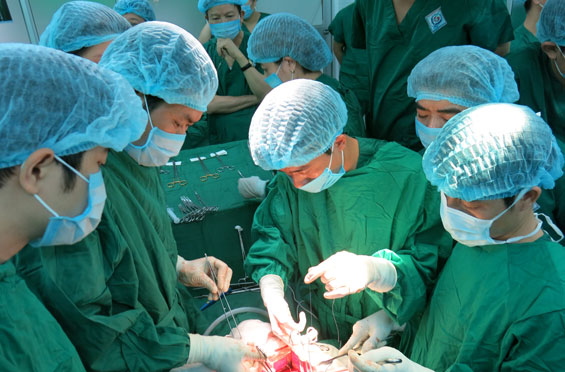 Tiến tới làm chủ kỹ thuật ghép thận