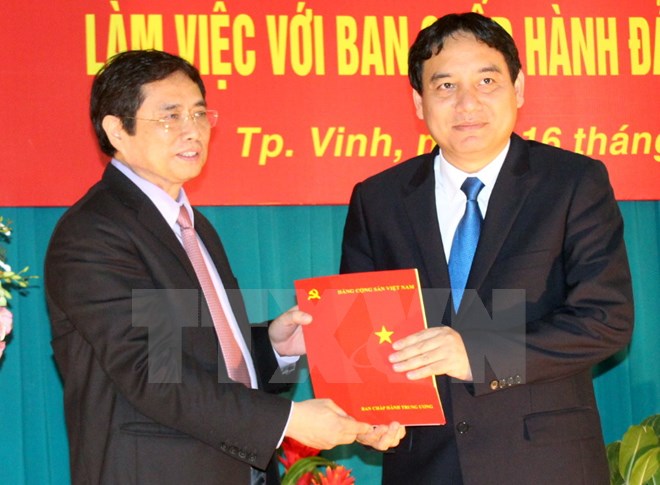 Bí thư thứ nhất Trung ương Đoàn giữ chức Bí thư Tỉnh ủy Nghệ An