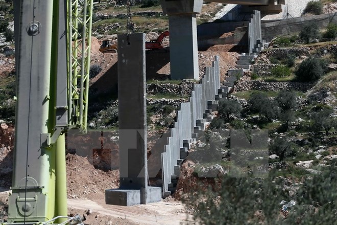 EU chỉ trích Israel tiếp tục xây dựng hàng rào chắn ở Bờ Tây