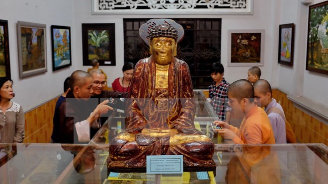 Triển lãm nghệ thuật Phật giáo chào mừng Đại lễ Phật đản 2016