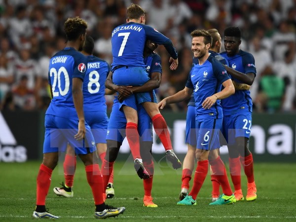 Chung kết EURO 2016: Liệu người Pháp có sợ… lộ bài?