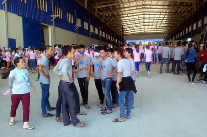 1000 công nhân dệt đình công hứa sẽ trở lại làm việc tuần tới