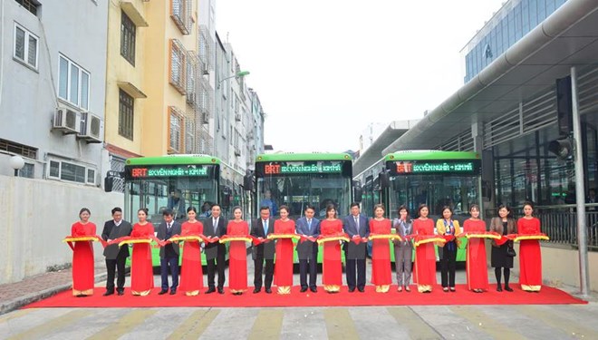 Hà Nội chính thức vận hành tuyến xe buýt nhanh BRT đầu tiên