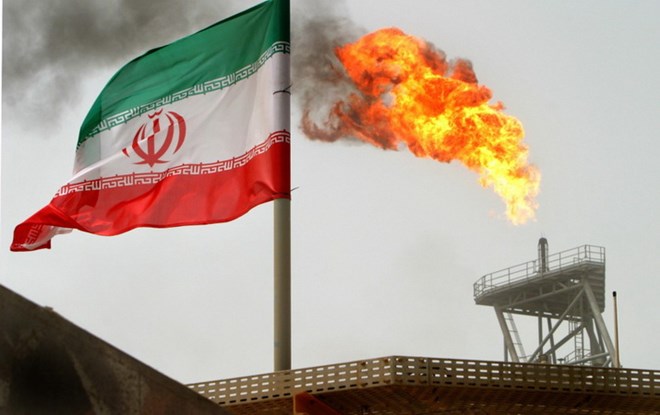 Thị trường dầu mỏ “hoang mang” trước việc sự trở lại của Iran