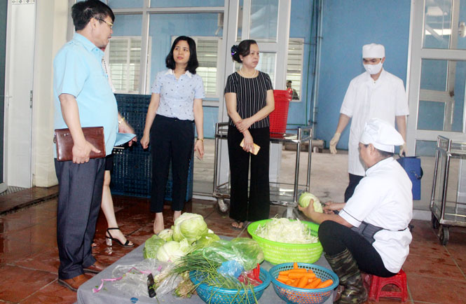 Thanh tra trong lĩnh vực y tế: Người ít nhưng hoàn thành lượng việc nhiều 