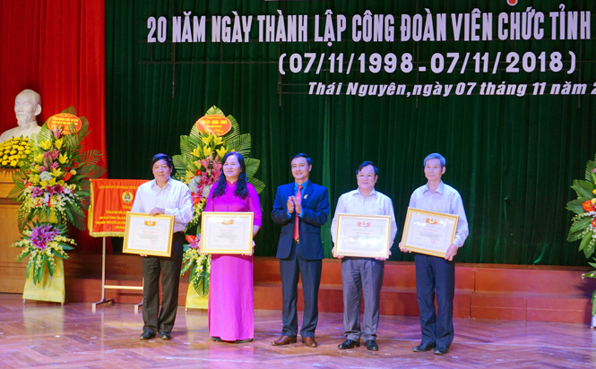 Công đoàn Viên chức tỉnh kỷ niệm 20 năm Ngày thành lập 