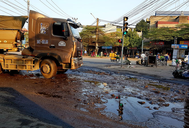 Đoạn đường tiềm ẩn nguy cơ mất an toàn 