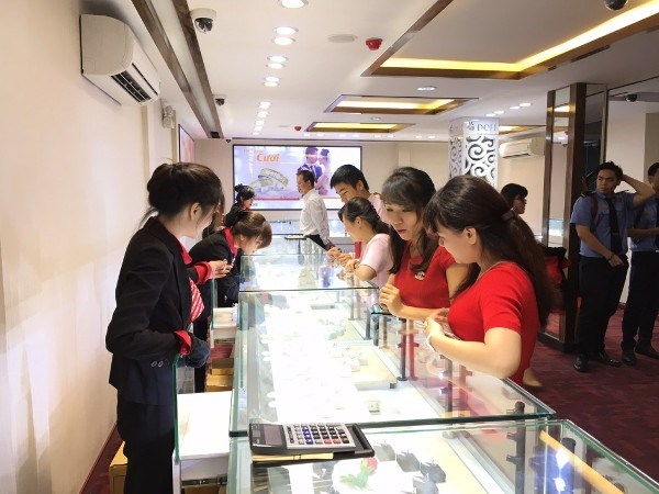 Hai thương hiệu vàng trong nước tăng nhẹ phiên đầu tuần