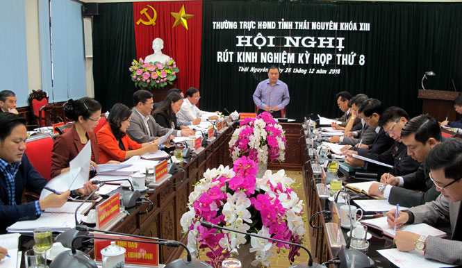 Thẳng thắn nhìn nhận, làm rõ những hạn chế để các kỳ họp sau tốt hơn 