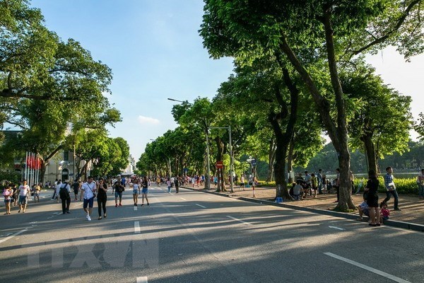 Bắc Bộ xuất hiện nắng ấm, Nam Bộ chiều tối có mưa dông