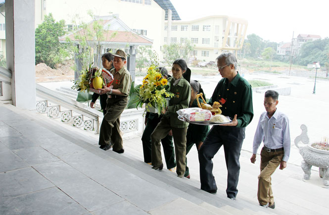 Nặng nghĩa tình đồng đội 