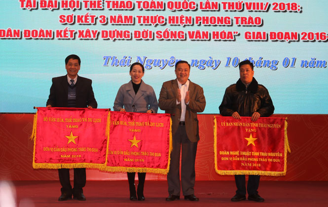 Sở Văn hóa, Thể thao và Du lịch: Nhiều tập thể, cá nhân được khen thưởng 