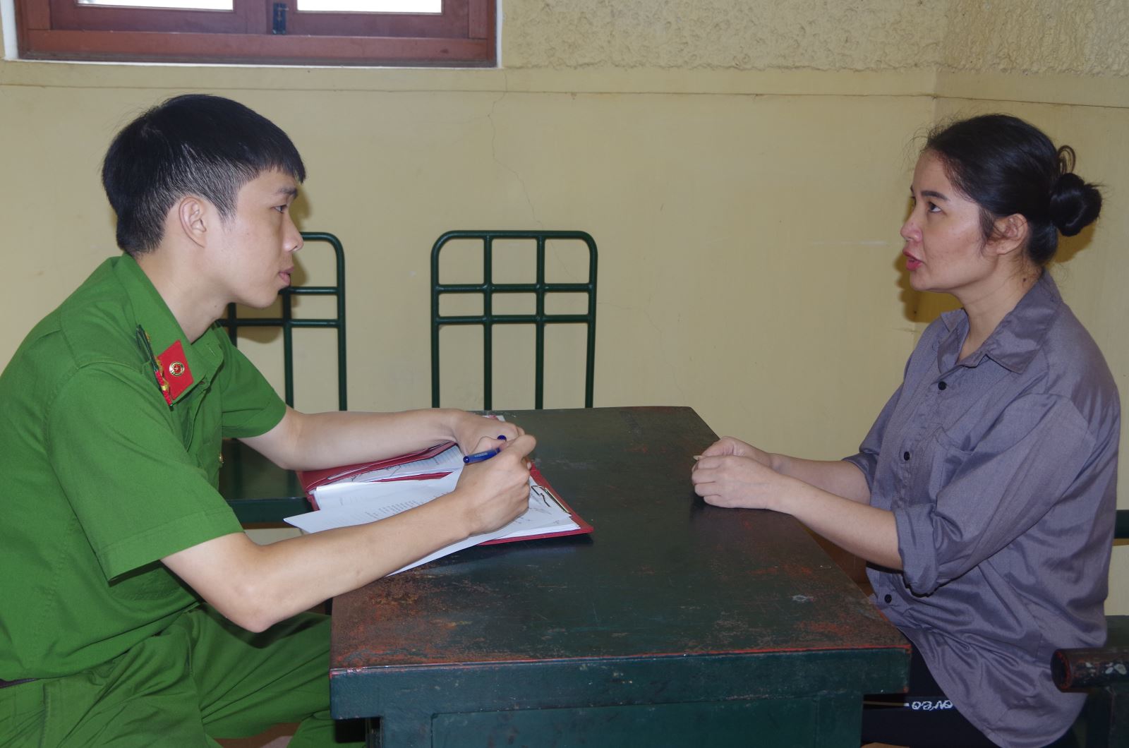 Cảnh báo thủ đoạn lừa đảo xin việc làm 