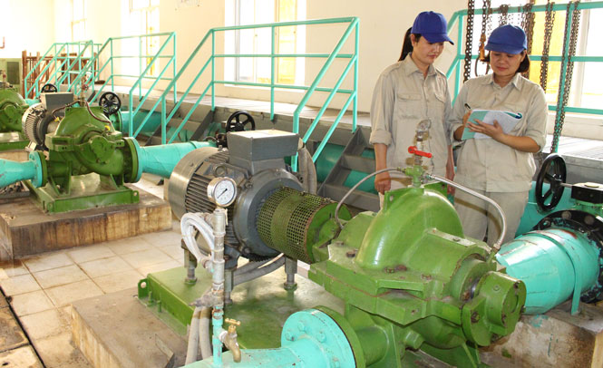 Bảo đảm điện, nước sinh hoạt cho người dân 