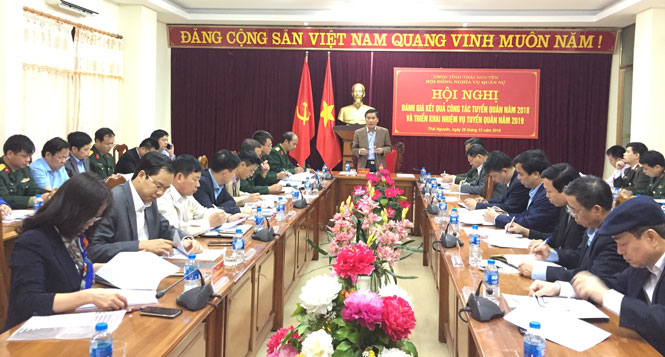 Tuyển chọn người nào chắc người đó 