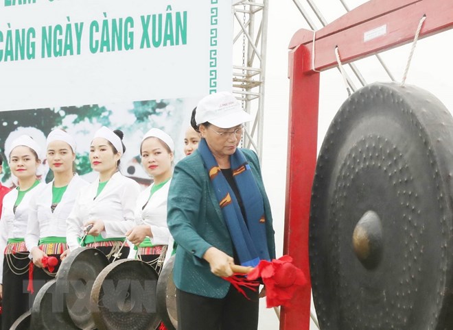 Chủ tịch Quốc hội dự Lễ ra quân hưởng ứng Tết trồng cây tại Hòa Bình